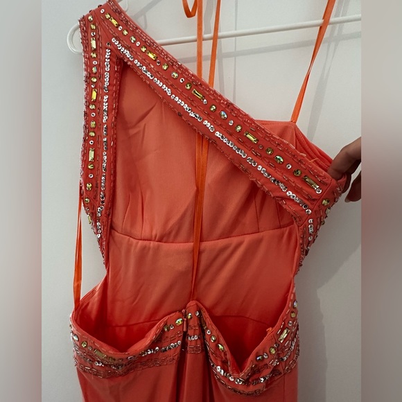 Salmón Color Backless Prom Dress - Picture 4 of 5